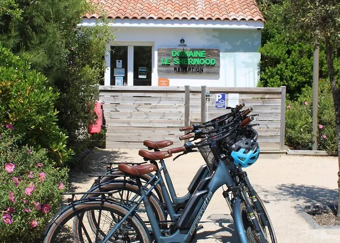 Indonésie - Domaine Le Sherwood * Notre-Dame-de-Monts